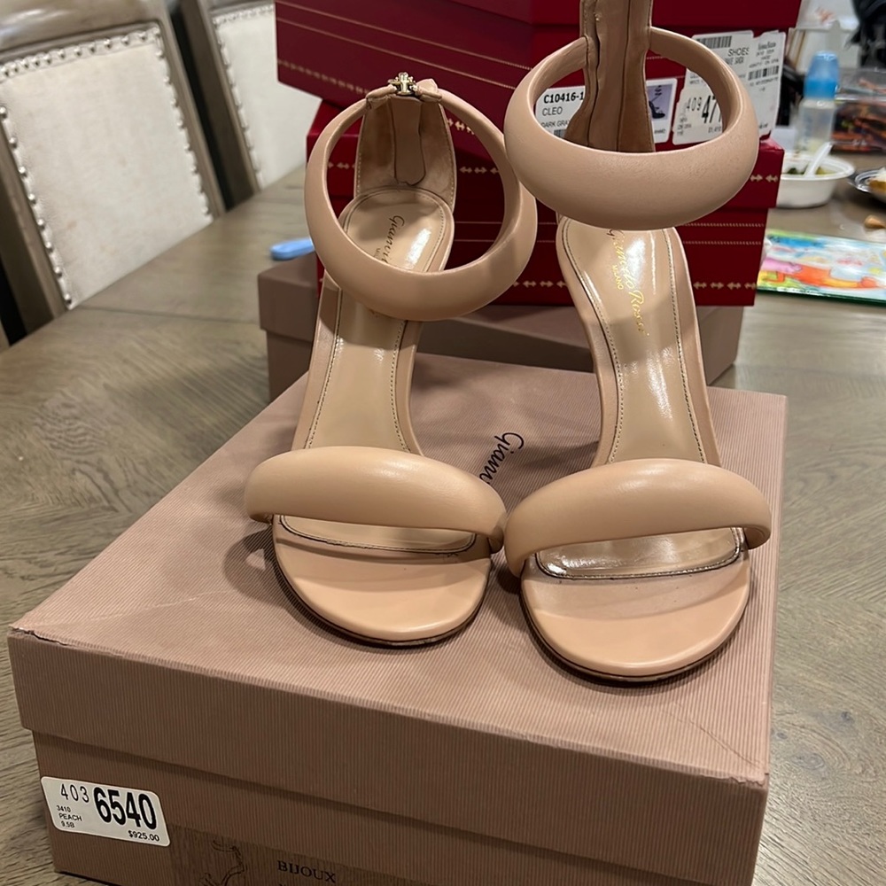 Gianvito Rossi Bijoux Sandal